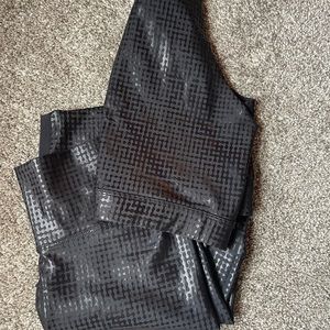 Peloton set - like new